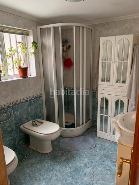 Foto ee0c9cbf-04fc-4e0e-a1a8-bb4cae49a4da. Casa amplia casa con nave, patio y finca en Riaño - Los Barros Langreo