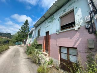 Casa adossada  Travesia molin del sutu primera travesiaesia. Casa a reformar con jardín