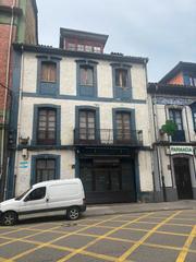 Edifici a Calle melquiades álvarez 22