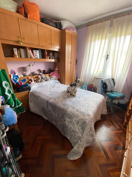 Foto e687038b-1ca4-4287-b58f-ffe256cbcaa4. Casa  con garaje, local y patio en Lada Langreo