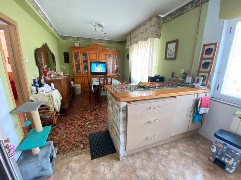 Foto f2bb598b-4495-457d-90de-26cc1d0a3c95. Casa  con garaje, local y patio en Lada Langreo