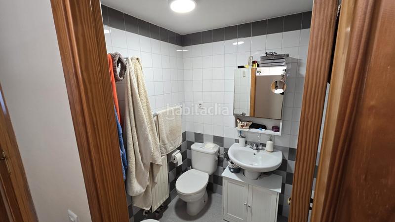 Foto 3e247c27-44fd-4bae-b18a-40d3bfbda790. Pis a barrio el pilar 7 a Lada Langreo