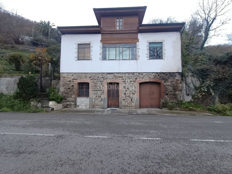 Foto 179cccfc-53ac-4653-ac90-2ee803805f8c. Casa amb calefacció a Laviana