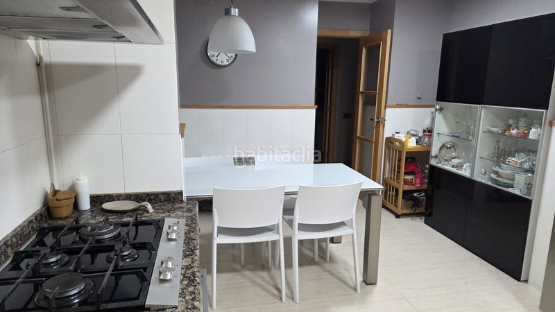 Foto cdf4b678-a57d-4251-9828-93d25b7b363a. Pis amb calefacció aparcament a Gràcia Sabadell