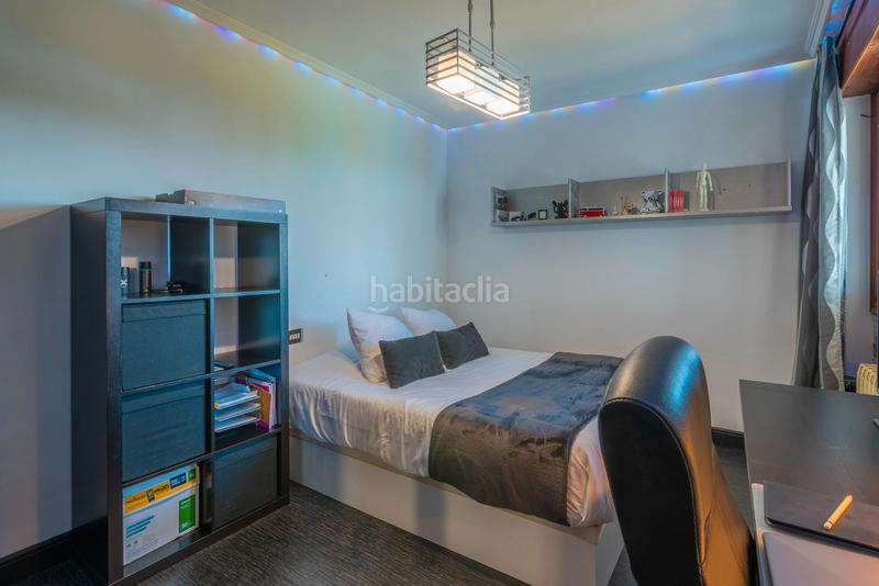 Foto 1d3132b8-92e0-483e-9654-5f554e6d4c5a. Casa chalet con piscina en Bermeo