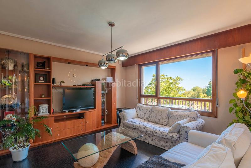Foto f9f89f49-4b2a-4ec6-b480-50d5de85ff62. Casa chalet con piscina en Bermeo