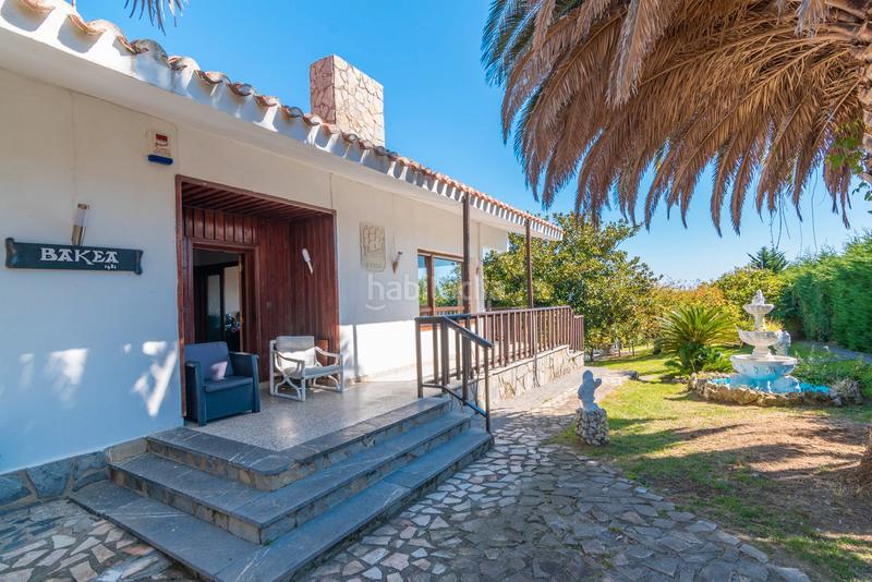 Foto fed8d044-f3e4-4a8e-ba73-65bba85cc7e5. Casa chalet con piscina en Bermeo