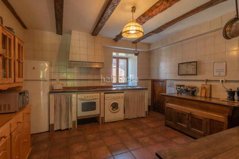 Foto 2e8d0ae3-57cf-43d8-ba97-377f2e4a46de. Casa amb calefacció a Zeanuri