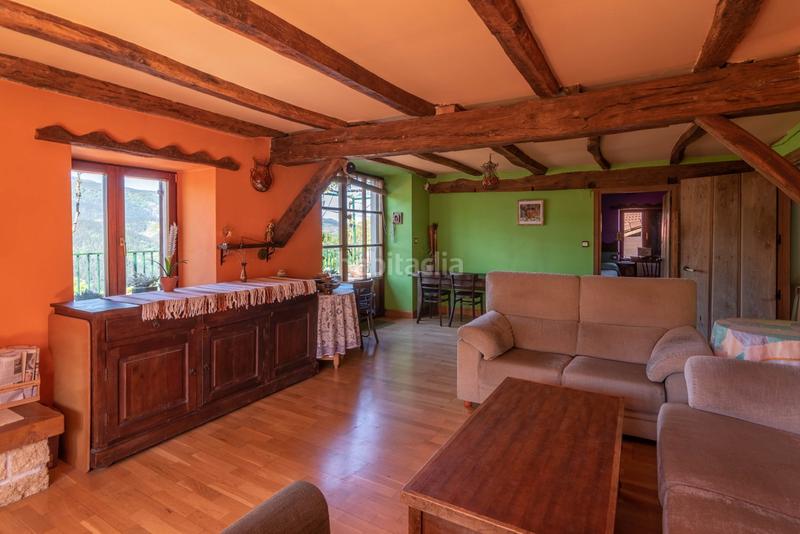 Foto b2d60ae6-ade6-4a54-acba-79e1a3c973e0. Casa amb calefacció a Zeanuri