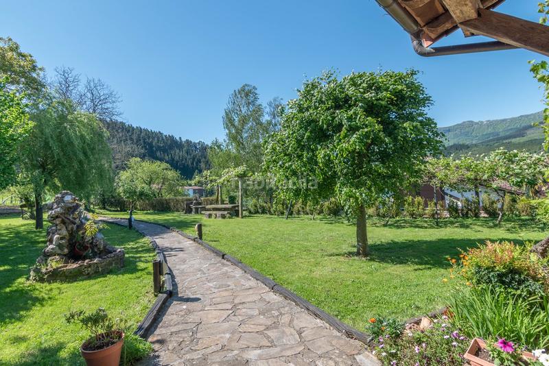 Foto e7b5b4dc-98d5-4048-8895-e811cd66157b. Casa amb calefacció a Zeanuri