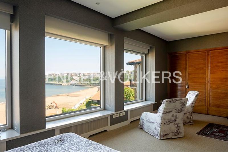 Foto b81744aa-ac02-449e-b605-5837d28019b0. Dúplex emblemático dúplex con vistas en Neguri en Getxo