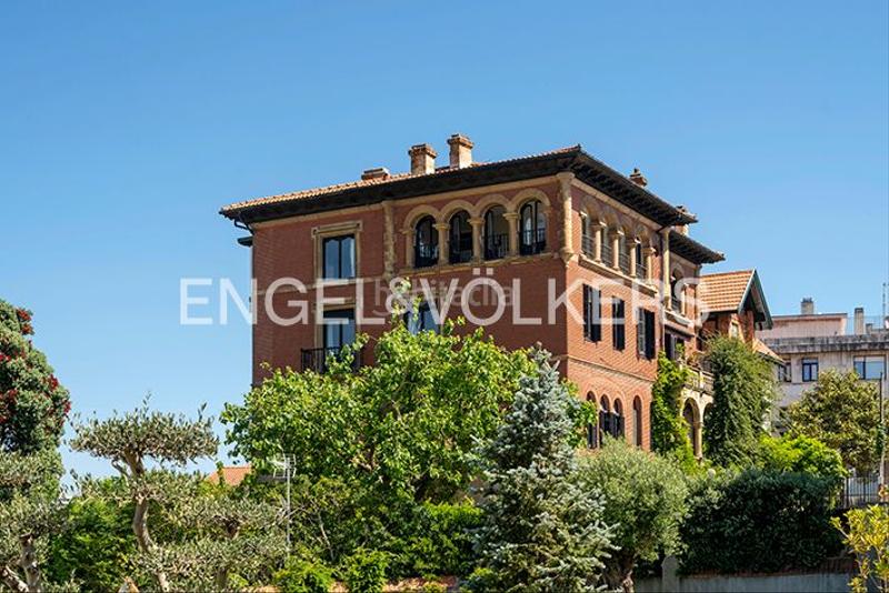 Foto c27f1846-c75d-4092-b5ab-76968d790a4e. Dúplex emblemático dúplex con vistas en Neguri en Getxo