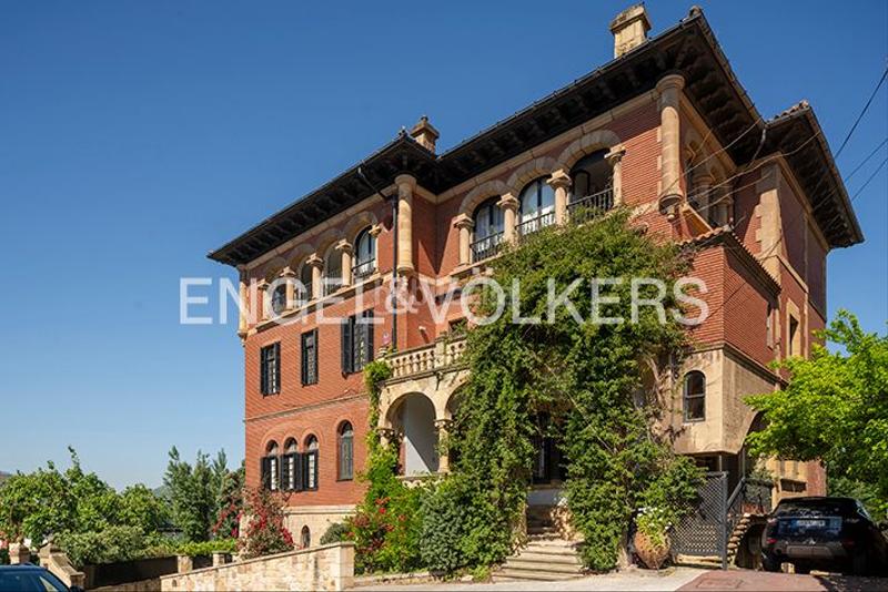 Foto f6762133-0b03-4db0-ad88-d20b19566c1c. Dúplex emblemático dúplex con vistas en Neguri en Getxo