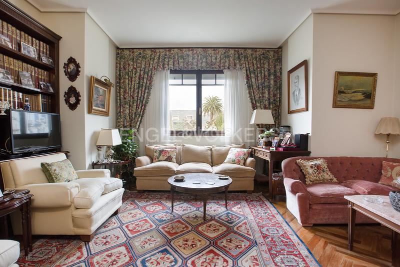 Foto 1901842b-7f7a-416b-8c3c-326887912459. Zweistöckige wohnung mit heizung parking in Neguri Getxo