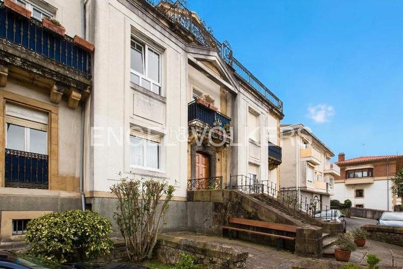 Foto 2bfc15f8-a834-49d8-a2b8-06c4295fcfbb. Zweistöckige wohnung mit heizung parking in Neguri Getxo