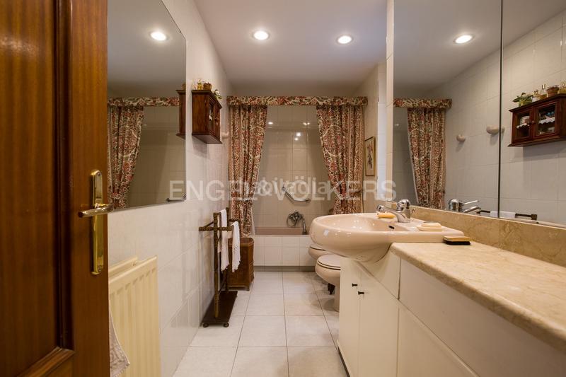 Foto 72bf51ae-2039-44c3-b1bf-d391a02c081d. Zweistöckige wohnung mit heizung parking in Neguri Getxo