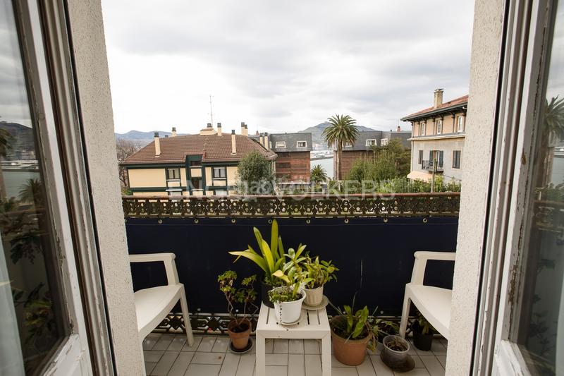 Foto fd0dae52-4d7c-4d1f-8d2e-d143891b0847. Zweistöckige wohnung mit heizung parking in Neguri Getxo