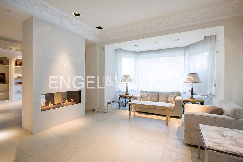 Foto 47666005-d14e-47a4-8061-23feb7baeba5. Casa adosada exquisito dúplex con piscina climatizada en Neguri en Getxo