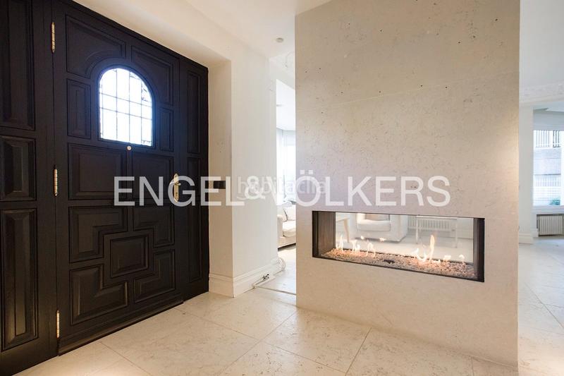 Foto 886376e8-20f0-4c4b-9825-12f3e25f281c. Casa adosada exquisito dúplex con piscina climatizada en Neguri en Getxo