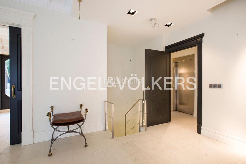 Foto 9848e3d8-fcac-4206-9836-4a74101bcc01. Casa adosada exquisito dúplex con piscina climatizada en Neguri en Getxo