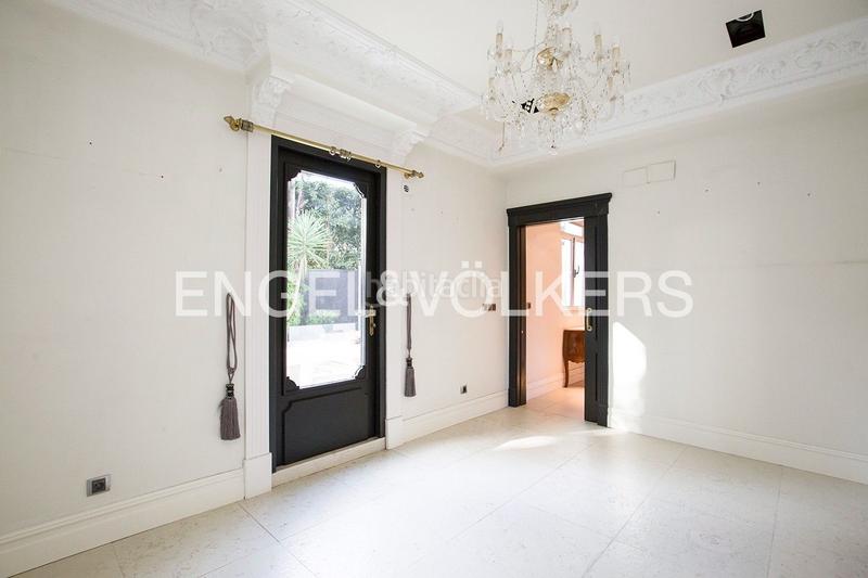 Foto f4503db6-2135-4814-94cd-df5709c24e39. Casa adosada exquisito dúplex con piscina climatizada en Neguri en Getxo