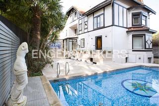 Maison jumelée  Avenida de leioa. Exquisito dúplex con piscina climatizada en neguri