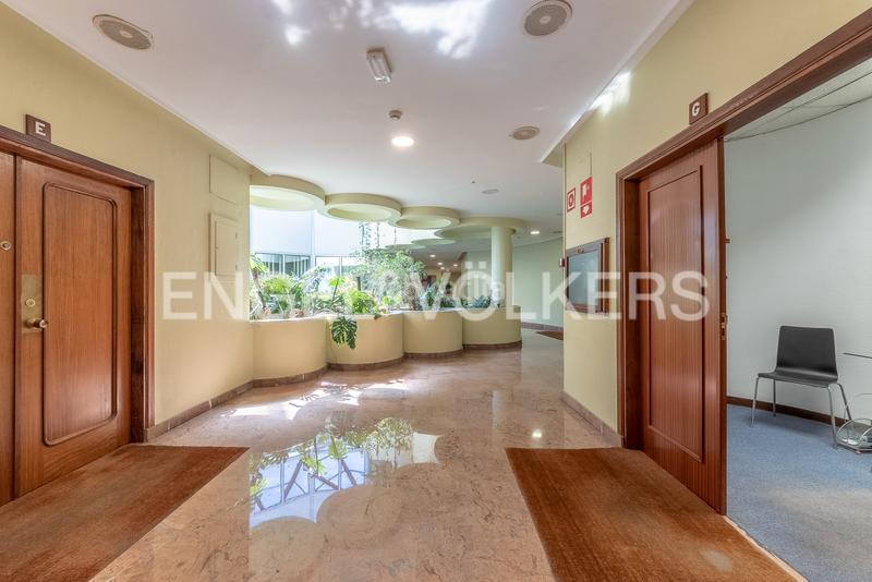 Foto bab417cf-245f-43ab-b2bb-1d3457d2856e. Terreno residenziale in Ensanche - Moyua - Diputación Bilbao