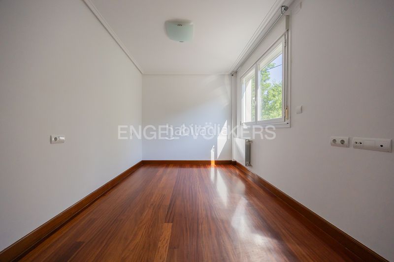 Foto 06f0af82-879e-4097-bb34-62091c711434. Piso céntrica vivienda , comodidad a escasos minutos de bilbao en Loiu