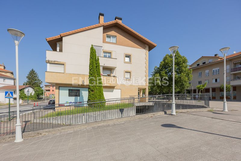 Foto 186e48fd-a715-43d7-9512-4216d4c68c33. Piso céntrica vivienda , comodidad a escasos minutos de bilbao en Loiu