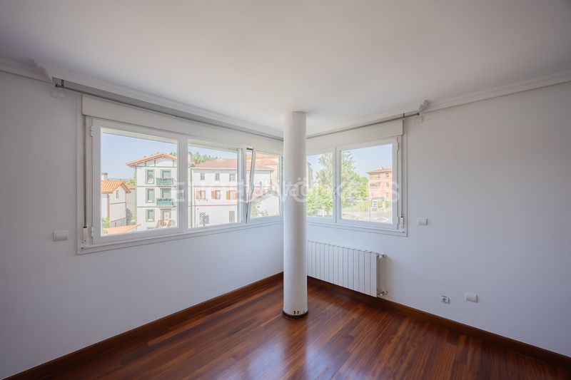 Foto 24e65b02-0aa9-4122-932a-633de6adda92. Piso céntrica vivienda , comodidad a escasos minutos de bilbao en Loiu