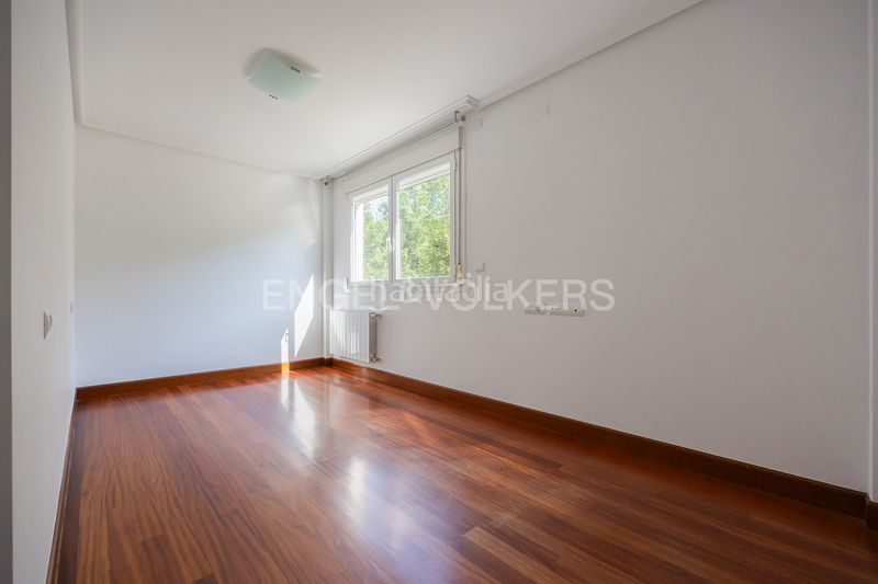 Foto 2a16a201-2de8-413e-b07a-013ad386b724. Piso céntrica vivienda , comodidad a escasos minutos de bilbao en Loiu