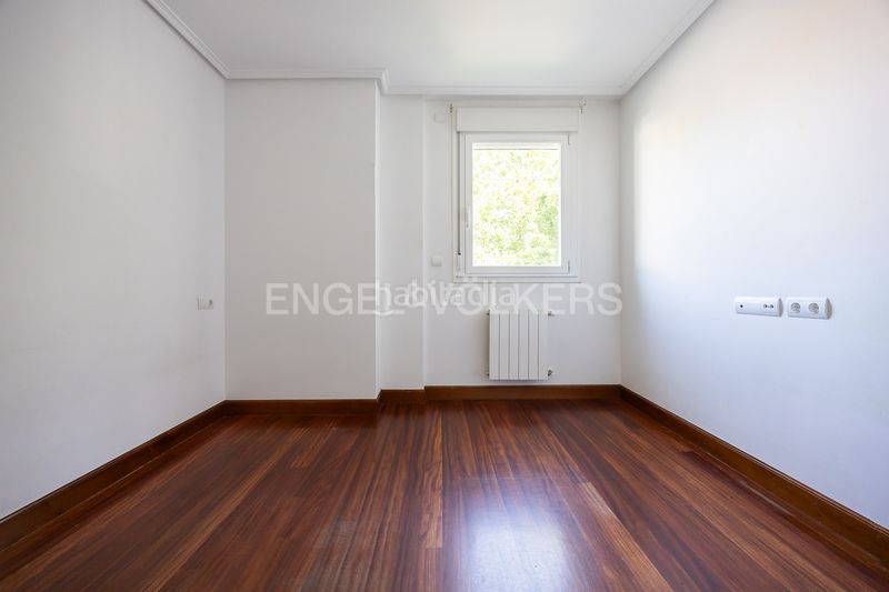 Foto 406330d7-d25d-43ec-baa4-fa7665fef16b. Piso céntrica vivienda , comodidad a escasos minutos de bilbao en Loiu