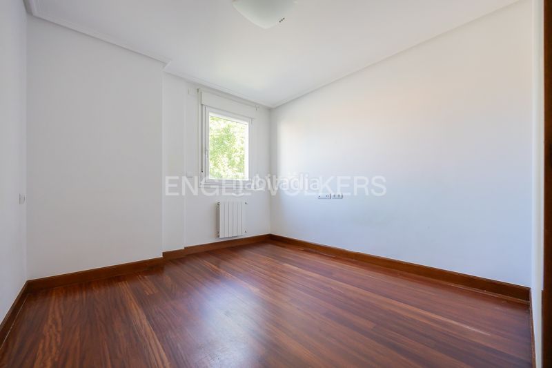 Foto 63d0f3ba-f268-4b24-a58c-7bc4e5970990. Piso céntrica vivienda , comodidad a escasos minutos de bilbao en Loiu