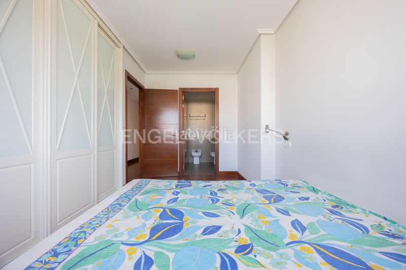 Foto 8b8d9931-b5f6-4ab1-9fc7-e3047e9c77d0. Piso céntrica vivienda , comodidad a escasos minutos de bilbao en Loiu