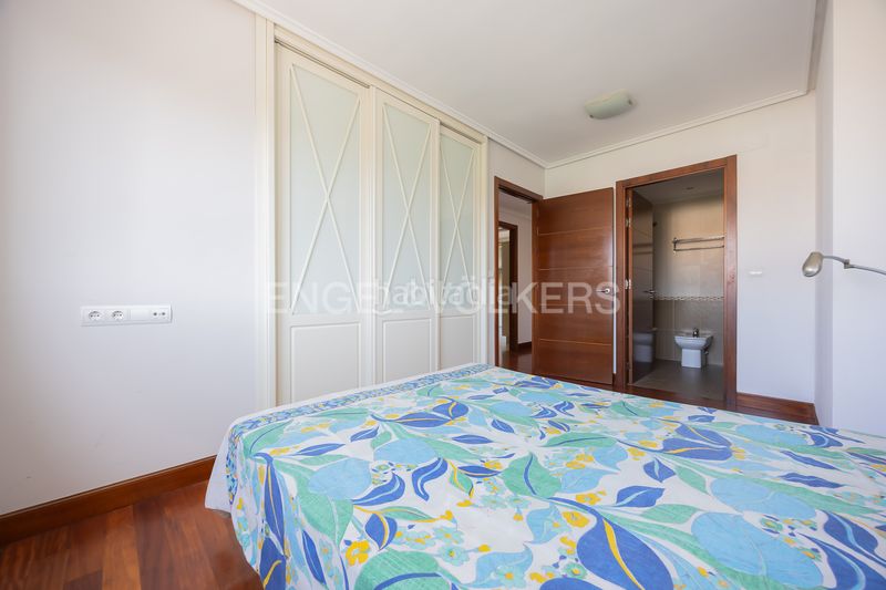 Foto b4144029-813e-4eb6-ba05-2507b2a663a1. Piso céntrica vivienda , comodidad a escasos minutos de bilbao en Loiu