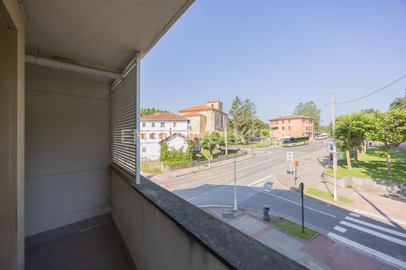 Foto e1b24829-cb71-4c97-8bea-5cd6afbd2728. Piso céntrica vivienda , comodidad a escasos minutos de bilbao en Loiu