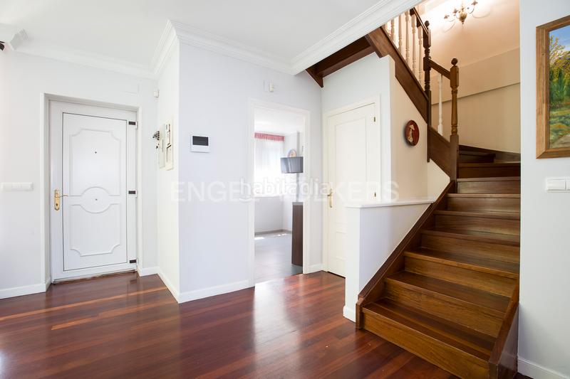 Foto 0b43dcc3-1ce5-4410-8708-90eff0e89da3. Haus mit heizung parking in santa maría de Getxo Getxo