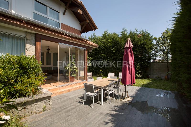 Foto 1cfccd1a-4987-4ae9-8e7a-9e34c0dd4fee. Haus mit heizung parking in santa maría de Getxo Getxo