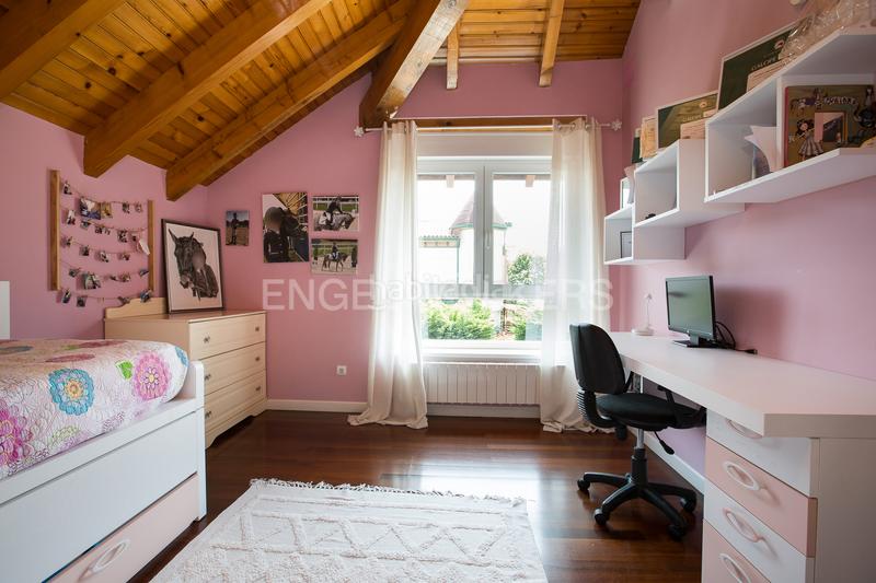 Foto 5c8c139c-6046-44d1-a364-55f5f470c25b. Haus mit heizung parking in santa maría de Getxo Getxo