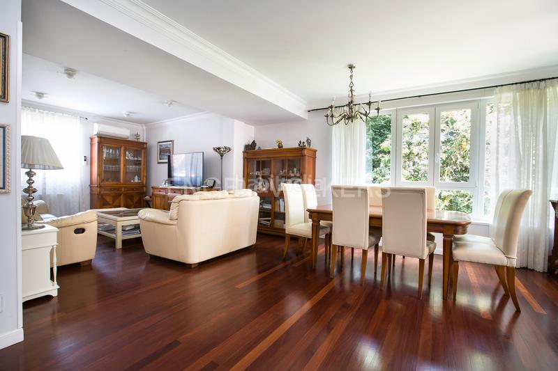 Foto 5d95ed90-202f-4d76-a1b6-ba86a40926c2. Haus mit heizung parking in santa maría de Getxo Getxo