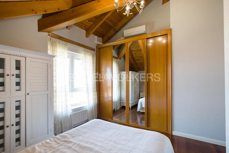 Foto 5ed12b07-4ab4-4fe9-9721-2cdc079f8bef. Haus mit heizung parking in santa maría de Getxo Getxo