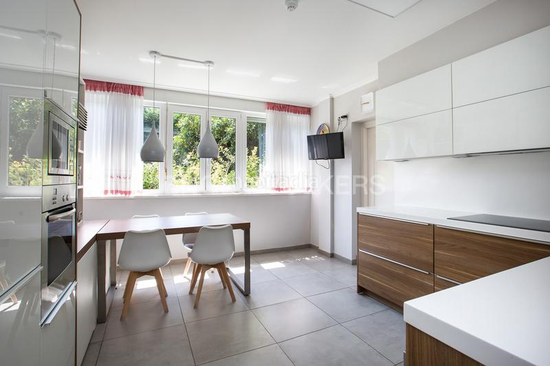 Foto b6d156ab-f705-444a-8377-ed1ccb97eb44. Haus mit heizung parking in santa maría de Getxo Getxo