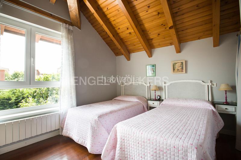 Foto dfae763f-b3b0-4833-aa08-86bb0581d695. Haus mit heizung parking in santa maría de Getxo Getxo