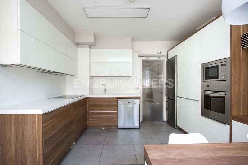 Foto f53b19c8-8624-4a3e-a6ac-d2ecca919f46. Haus mit heizung parking in santa maría de Getxo Getxo