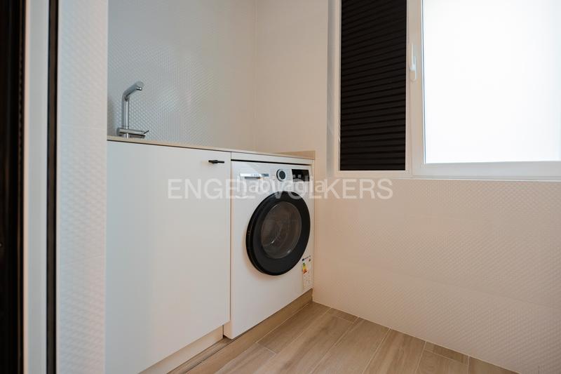 Foto 3fbe0a41-84c3-4bf0-9a1f-e95fbe7ca056. Miete appartement mit heizung parking in Ensanche - Moyua - Diputación Bilbao