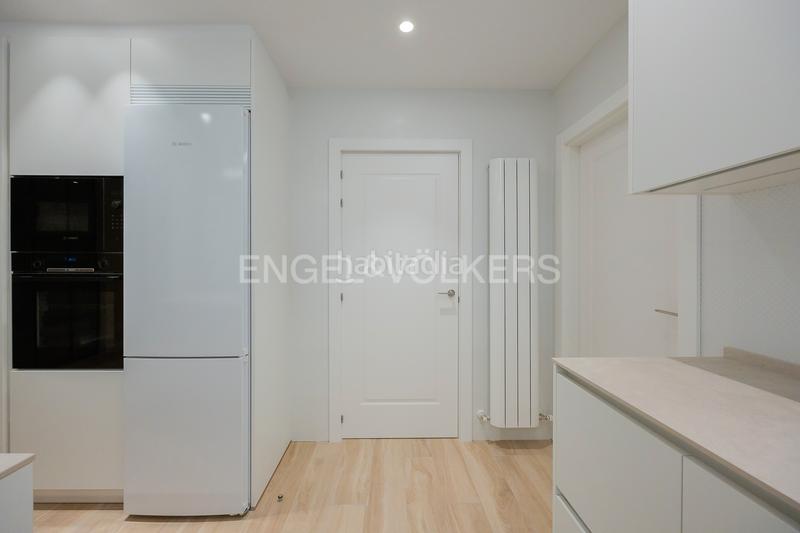 Foto 55f1a2ee-190d-4d1f-8f80-c46a98c494d1. Miete appartement mit heizung parking in Ensanche - Moyua - Diputación Bilbao