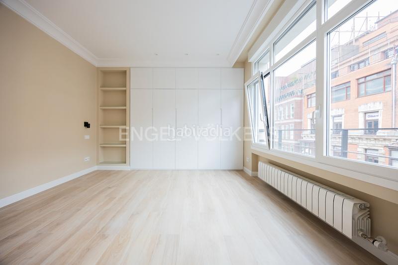 Foto 7c4a47ca-82f6-4c6a-b39a-a02c72d921cc. Miete appartement mit heizung parking in Ensanche - Moyua - Diputación Bilbao