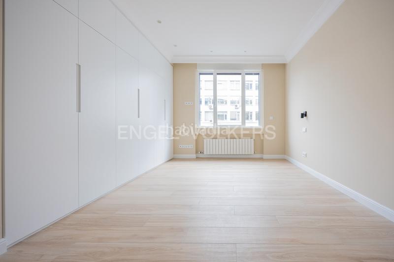 Foto 9cdf4b72-4c04-4660-be69-fe56e4ea3b49. Miete appartement mit heizung parking in Ensanche - Moyua - Diputación Bilbao