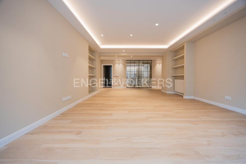 Foto a3eb3ce6-53e0-4478-b94d-7b55c56f814e. Miete appartement mit heizung parking in Ensanche - Moyua - Diputación Bilbao