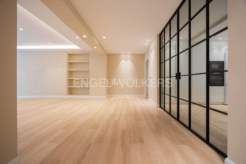 Foto dcdead45-b869-4b57-9039-5d312181f012. Miete appartement mit heizung parking in Ensanche - Moyua - Diputación Bilbao